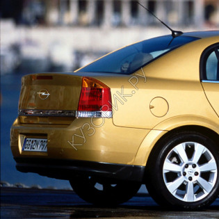 Задний бампер грунтованный в цвет кузова Opel Vectra С (2002-2008)